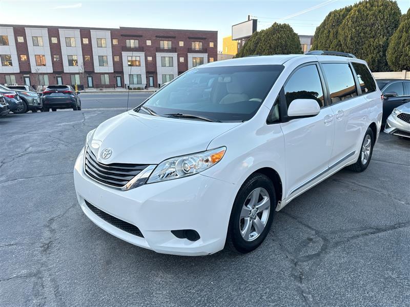 Toyota Sienna  2014