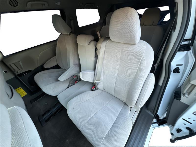 Toyota Sienna  2014