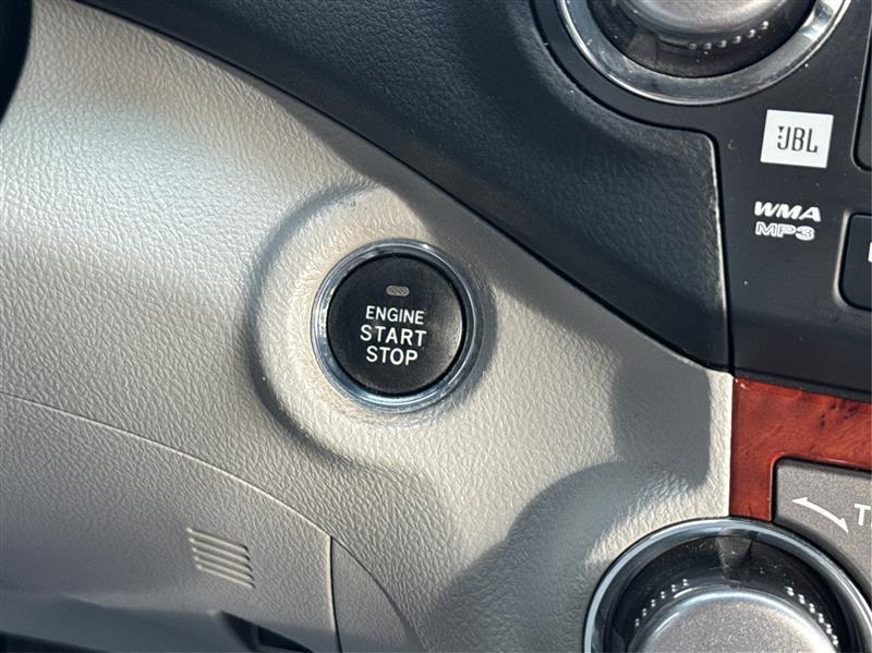 Toyota Highlander  2012