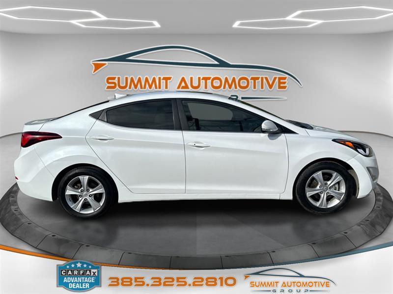 Hyundai Elantra  2016