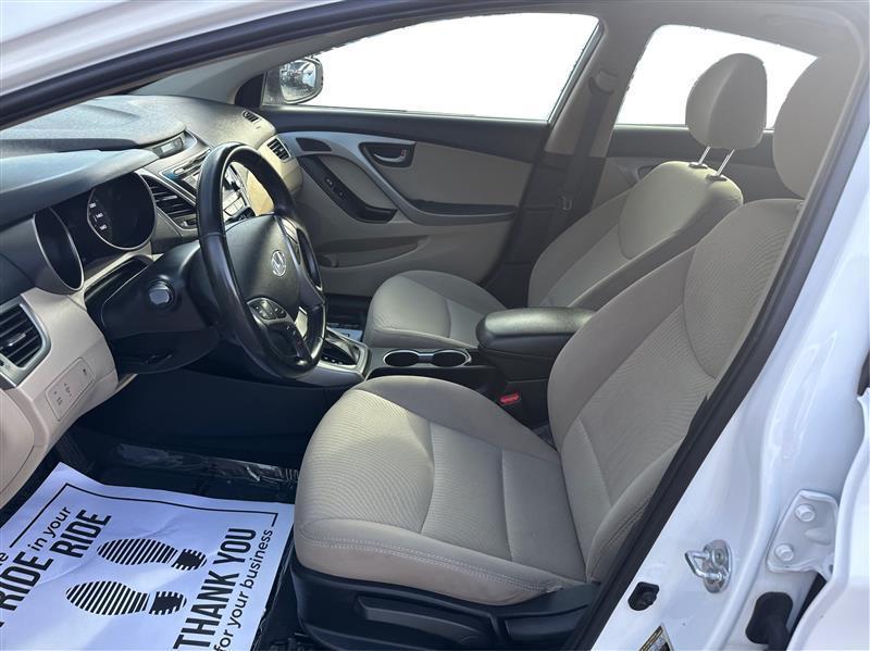 Hyundai Elantra  2016