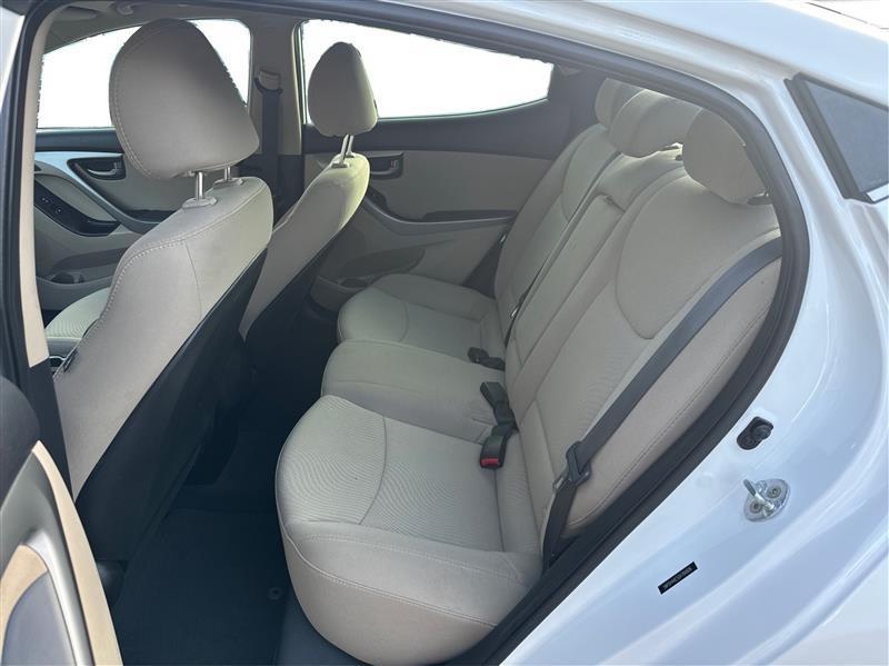 Hyundai Elantra  2016