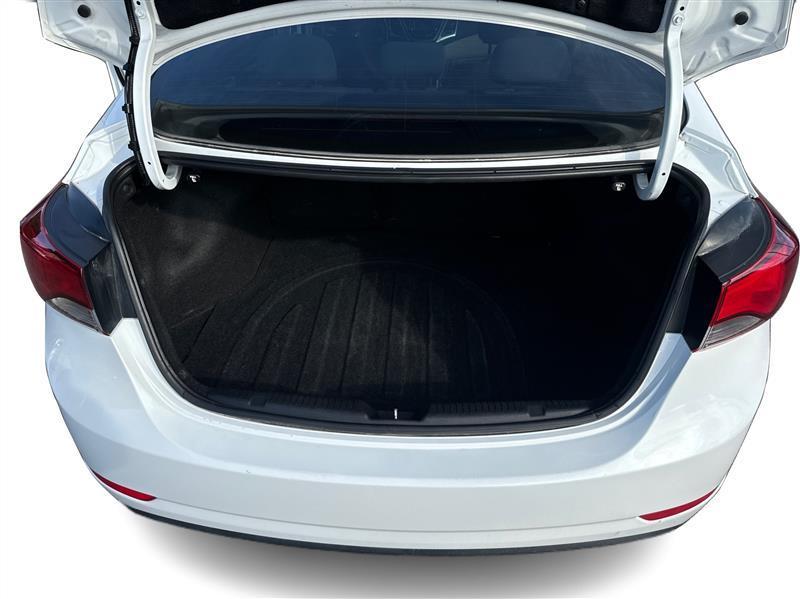 Hyundai Elantra  2016