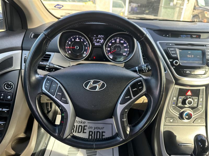 Hyundai Elantra  2016