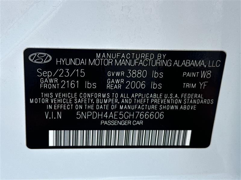 Hyundai Elantra  2016