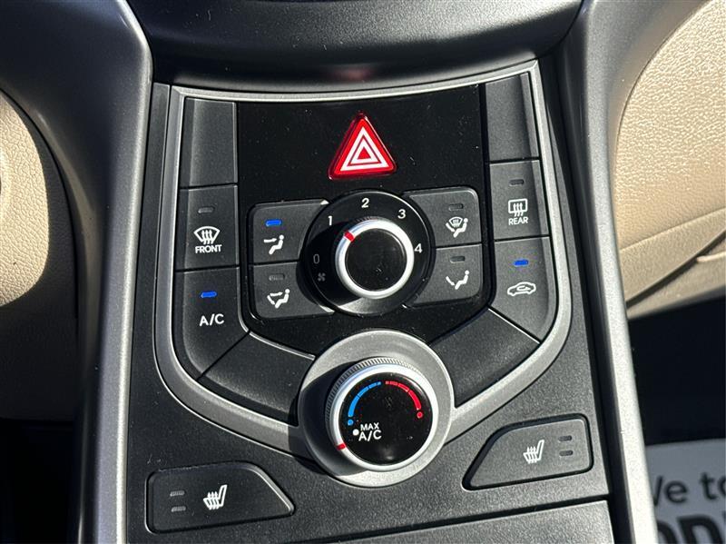 Hyundai Elantra  2016