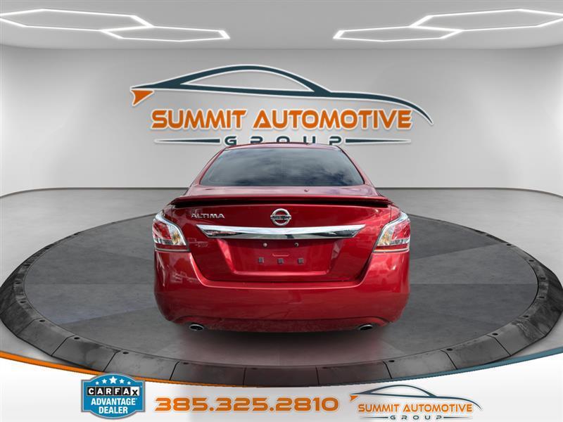 Nissan Altima  2015