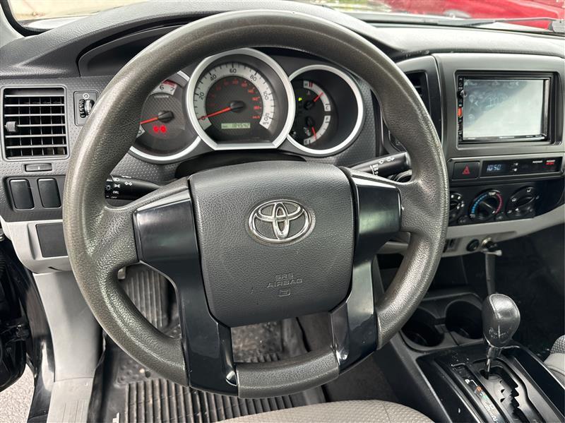 Toyota Tacoma  2013