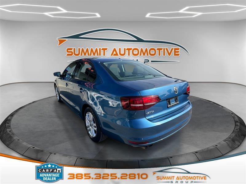 Volkswagen Jetta  2018