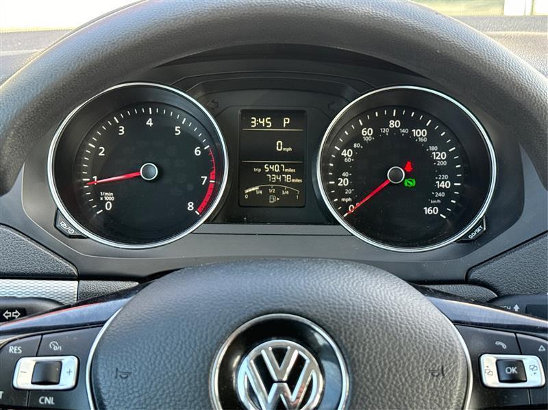 Volkswagen Jetta  2018