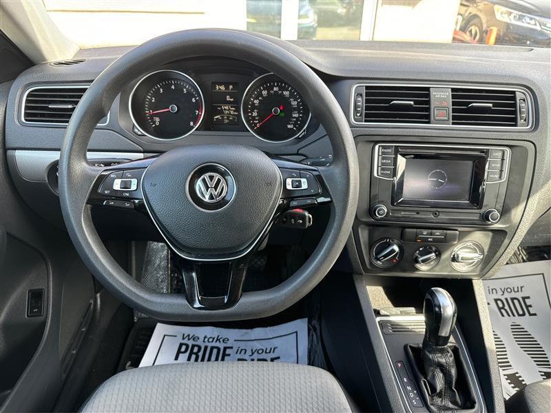 Volkswagen Jetta  2018