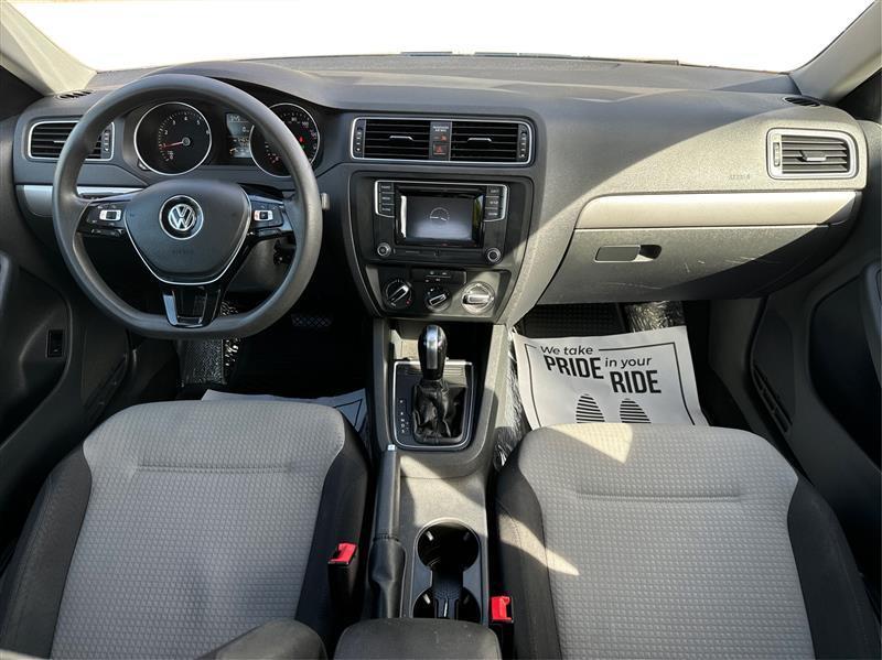 Volkswagen Jetta  2018