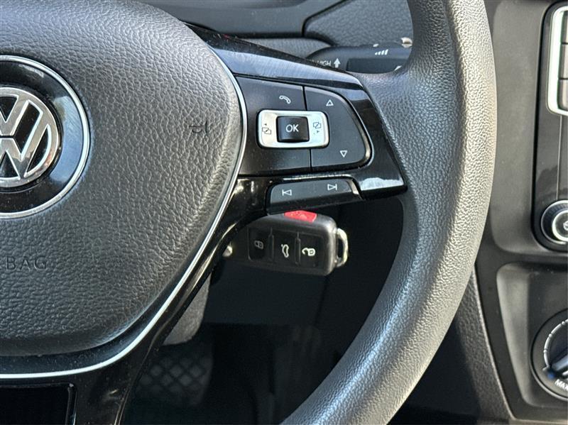 Volkswagen Jetta  2018