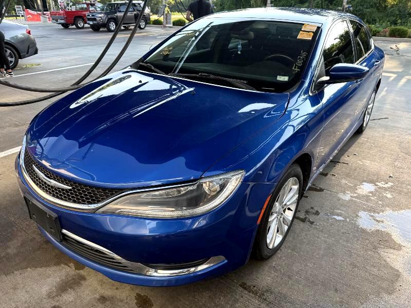 2015 Chrysler 200 Limited 4D Sedan