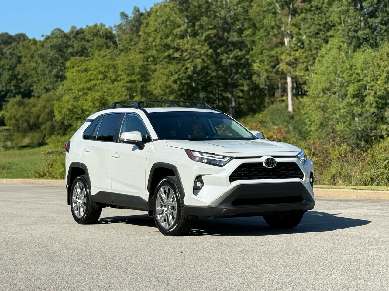 Toyota RAV4 XLE Premium 2025