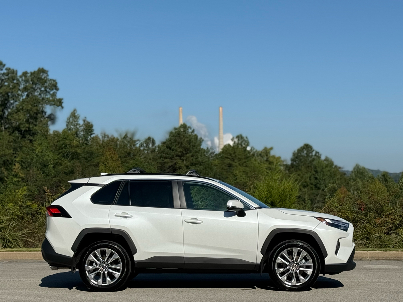 Toyota RAV4 XLE Premium 2025