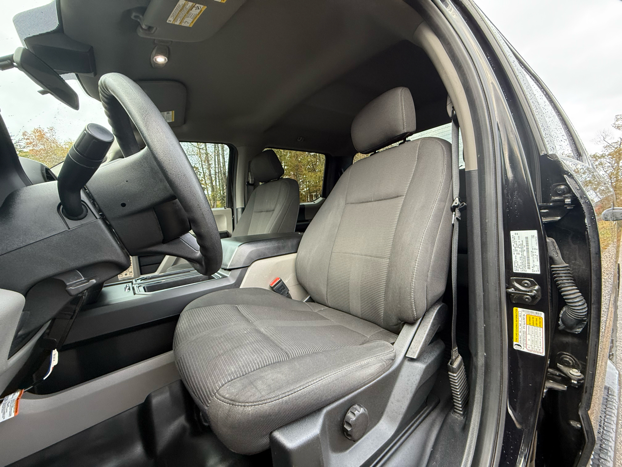 Ford F-150 4WD SuperCrew 145" STX 2019