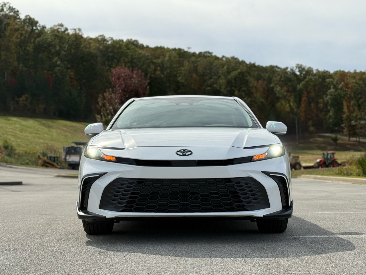 Toyota Camry Hybrid SE 2025