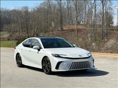 2025 Toyota Camry Hybrid 