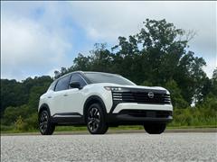 2025 Nissan Kicks 