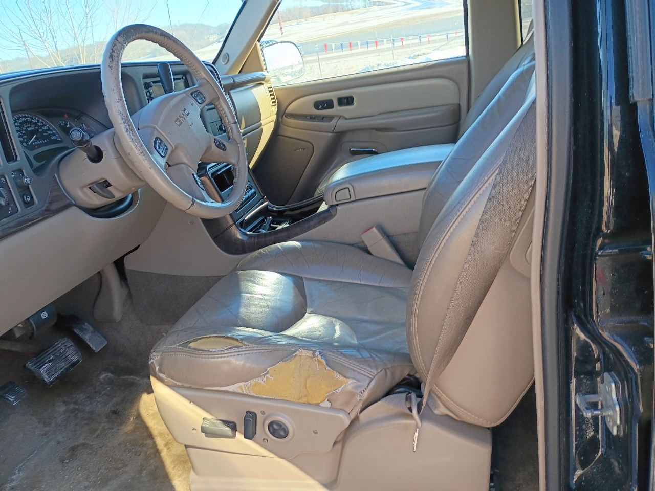 GMC Yukon Denali  2006