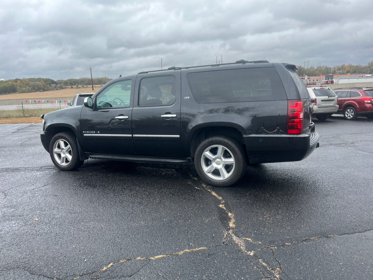 Chevrolet Suburban  2012 Chevrolet Suburban  2012