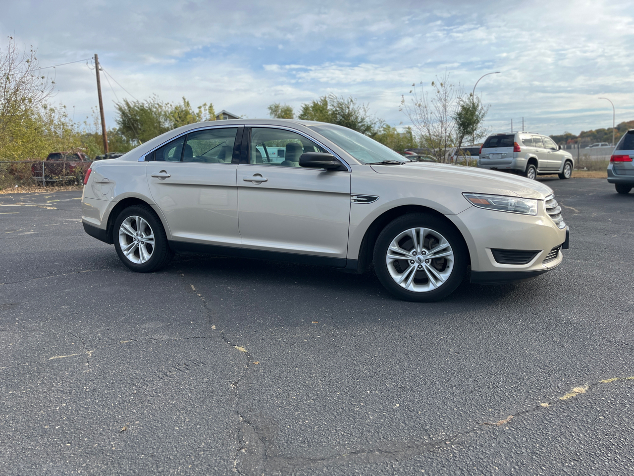 Ford Taurus  2018 Ford Taurus  2018