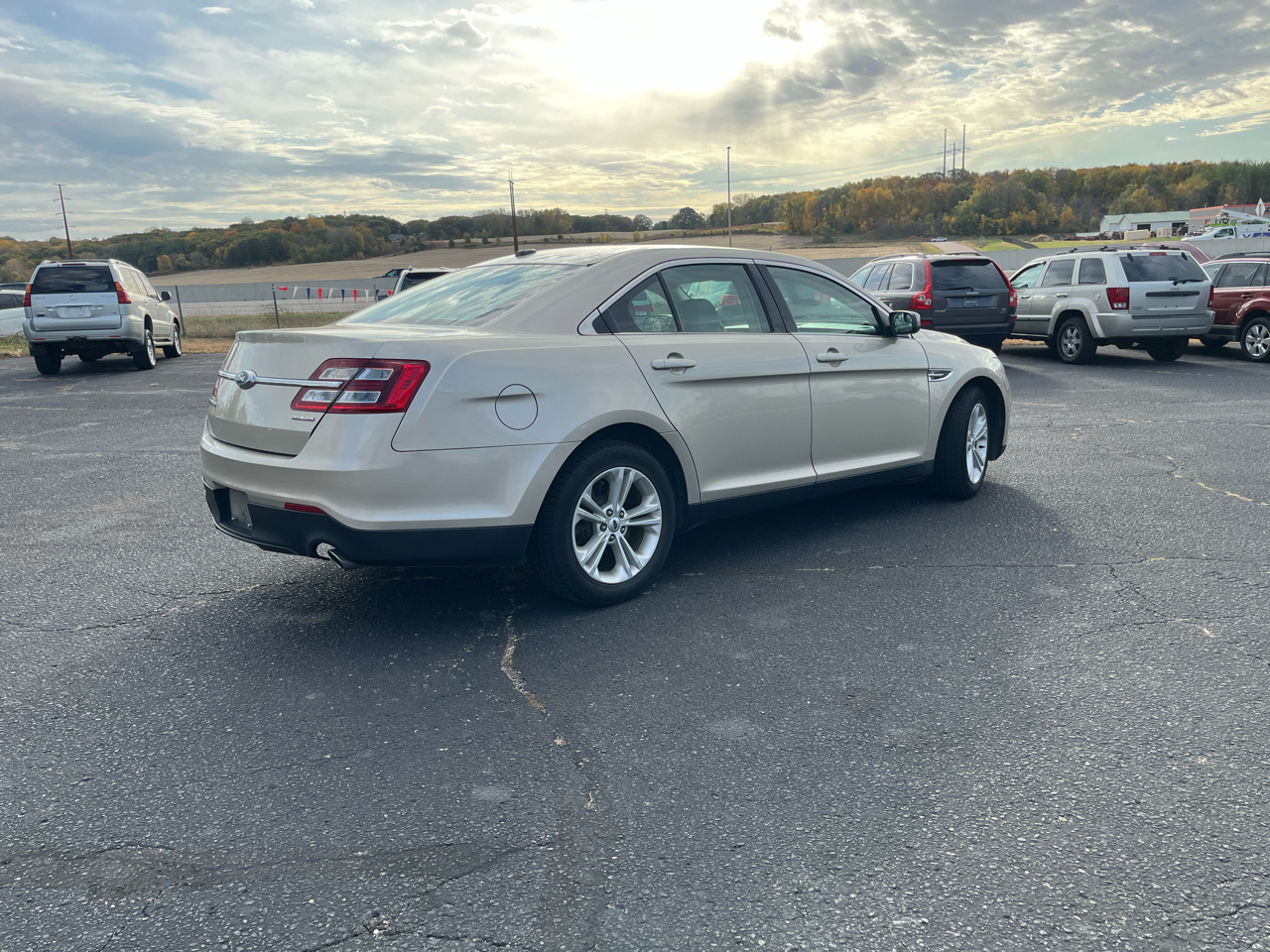 Ford Taurus  2018 Ford Taurus  2018