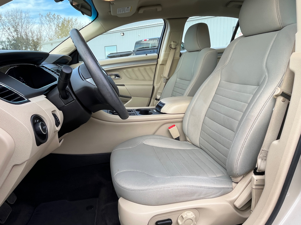 Ford Taurus  2018 Ford Taurus  2018