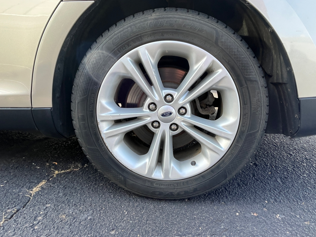 Ford Taurus  2018 Ford Taurus  2018