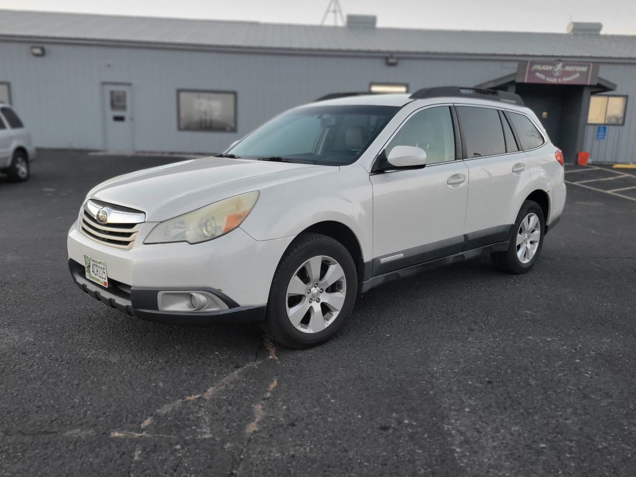 2010 Subaru Outback 2.5I PREMIUM