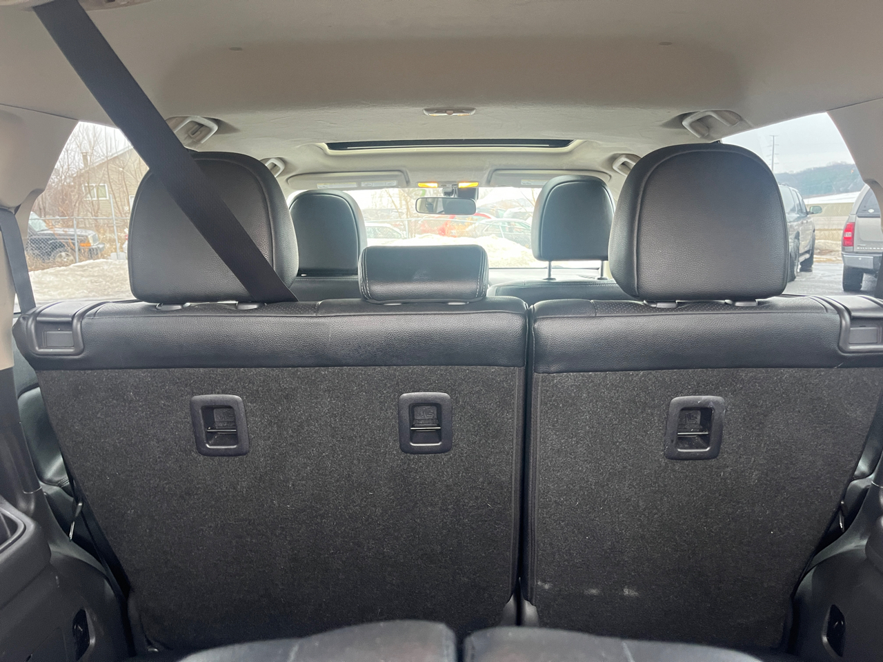 Mitsubishi Outlander  2014