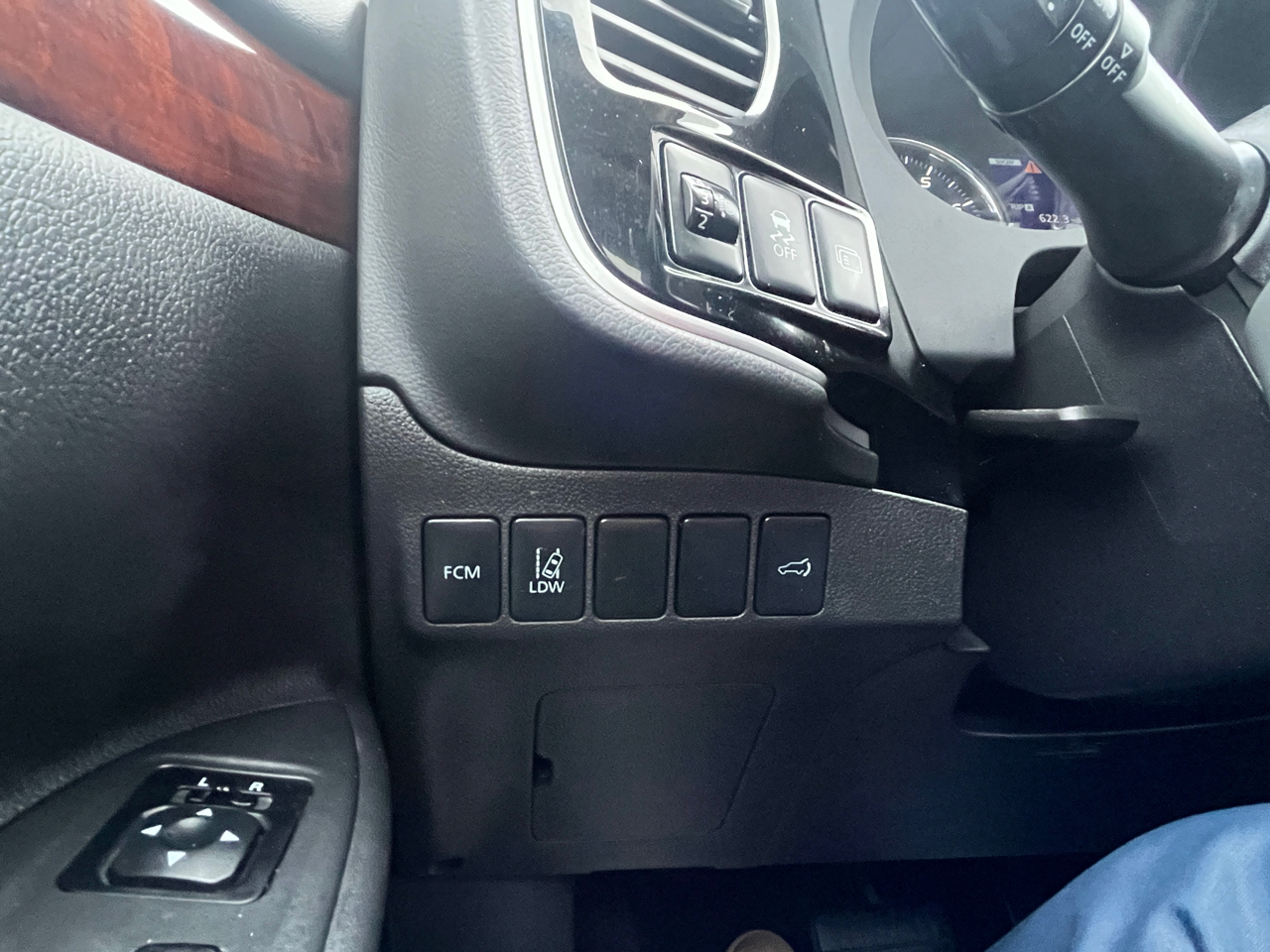 Mitsubishi Outlander  2014