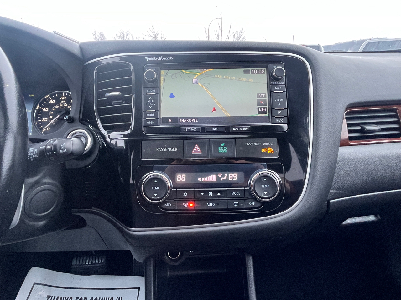 Mitsubishi Outlander  2014