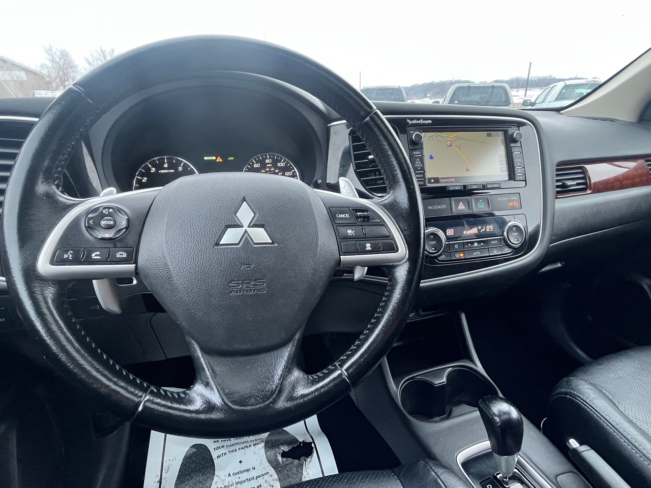 Mitsubishi Outlander  2014