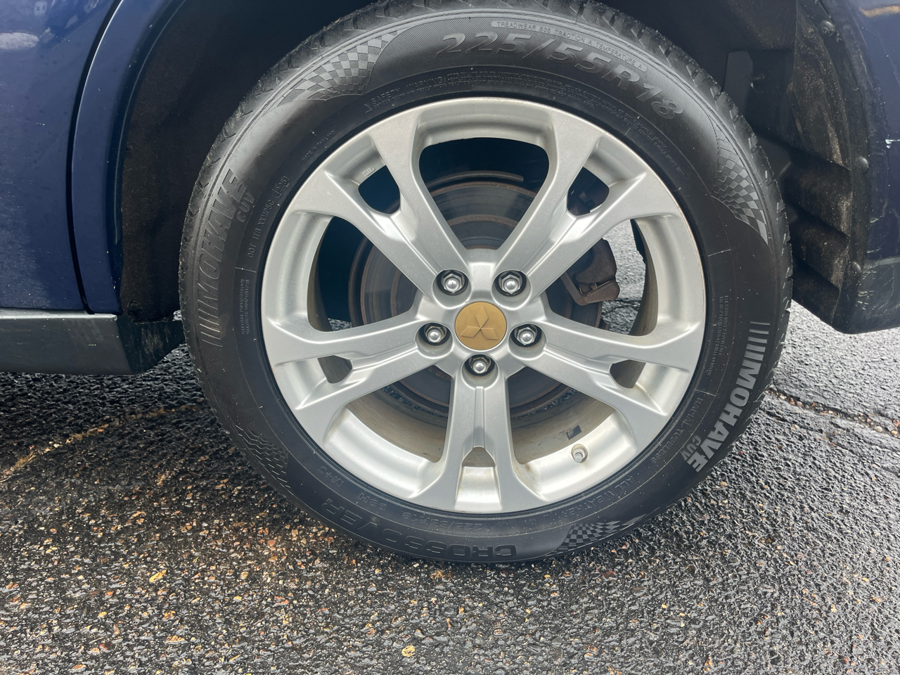 Mitsubishi Outlander  2014