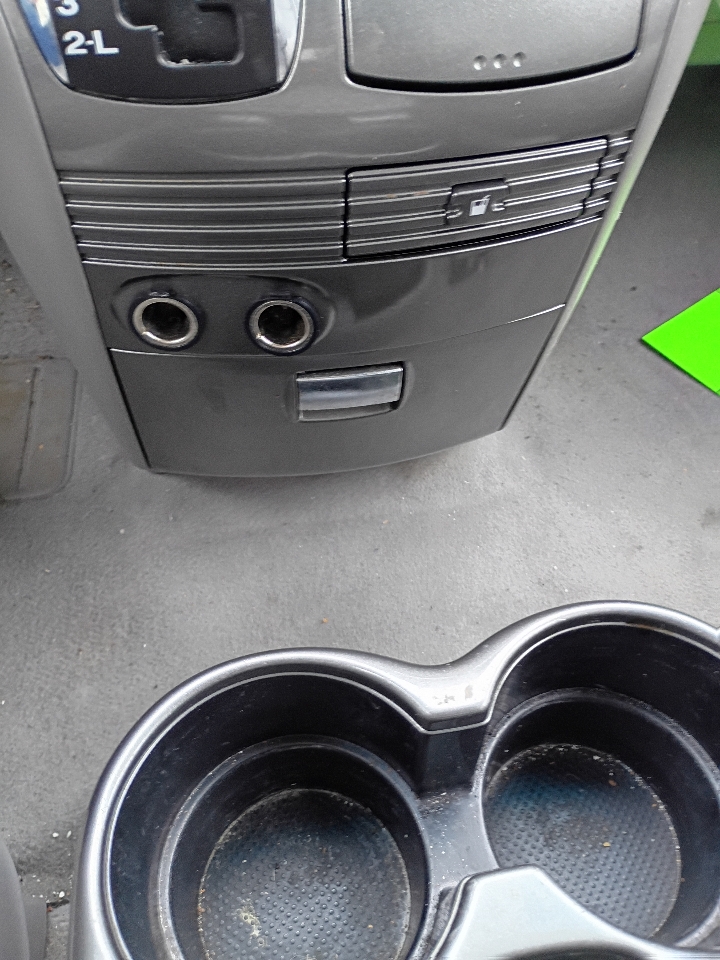 Toyota Sienna XLE AWD 2004