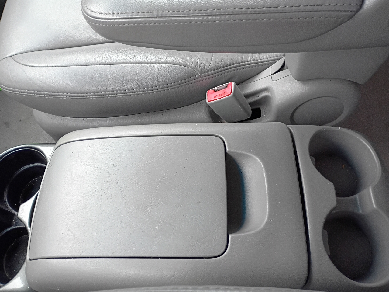 Toyota Sienna XLE AWD 2004