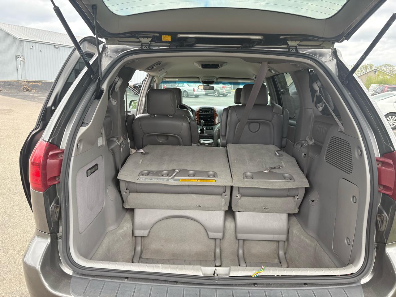 Toyota Sienna 5dr XLE AWD (Natl) 2004