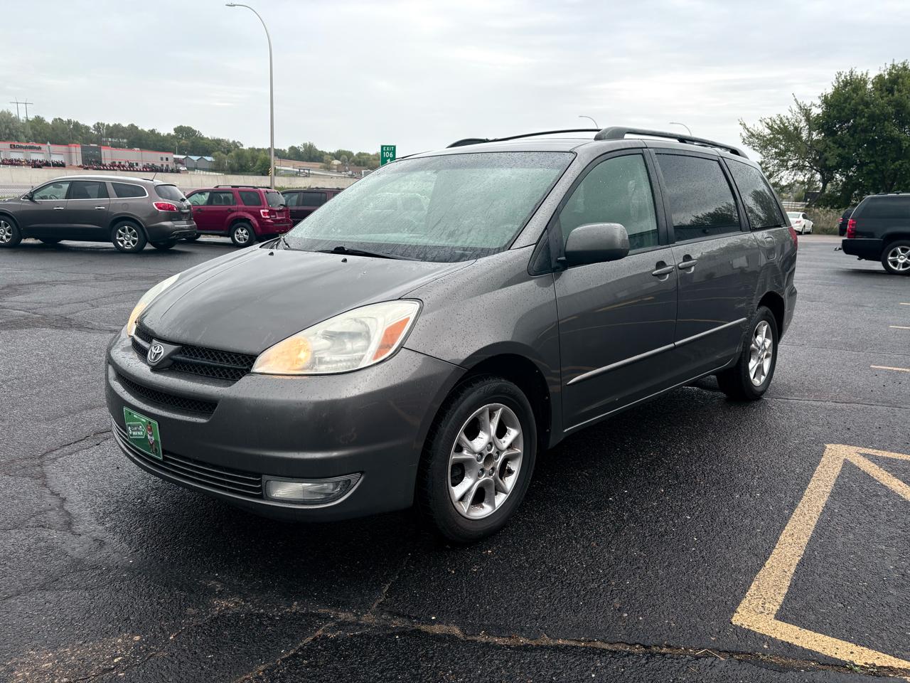 Toyota Sienna 5dr XLE AWD (Natl) 2004