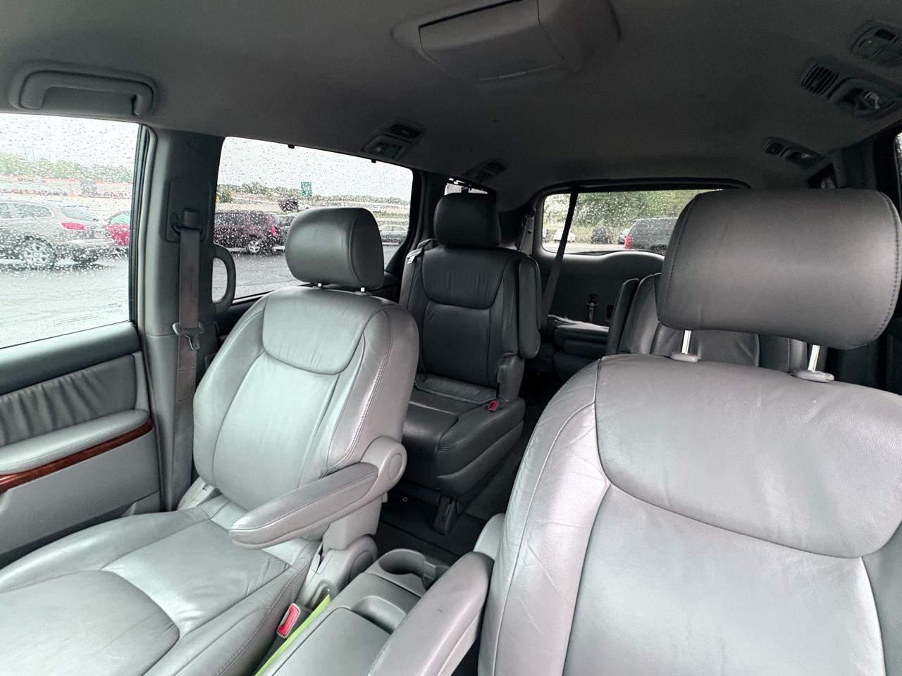 Toyota Sienna 5dr XLE AWD (Natl) 2004