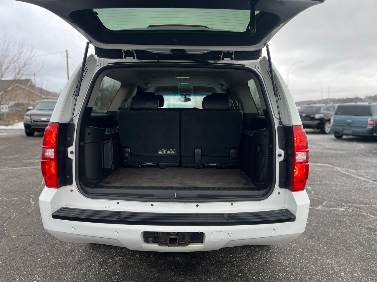 Chevrolet Suburban LT 2011