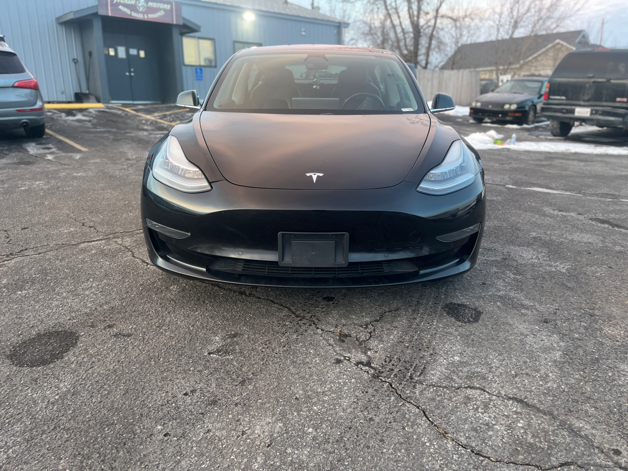 Tesla Model 3  2019