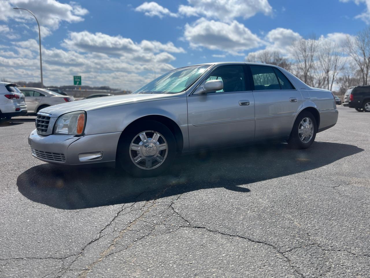 Cadillac DeVille  2004