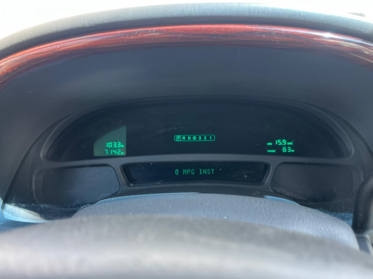 Cadillac DeVille  2004