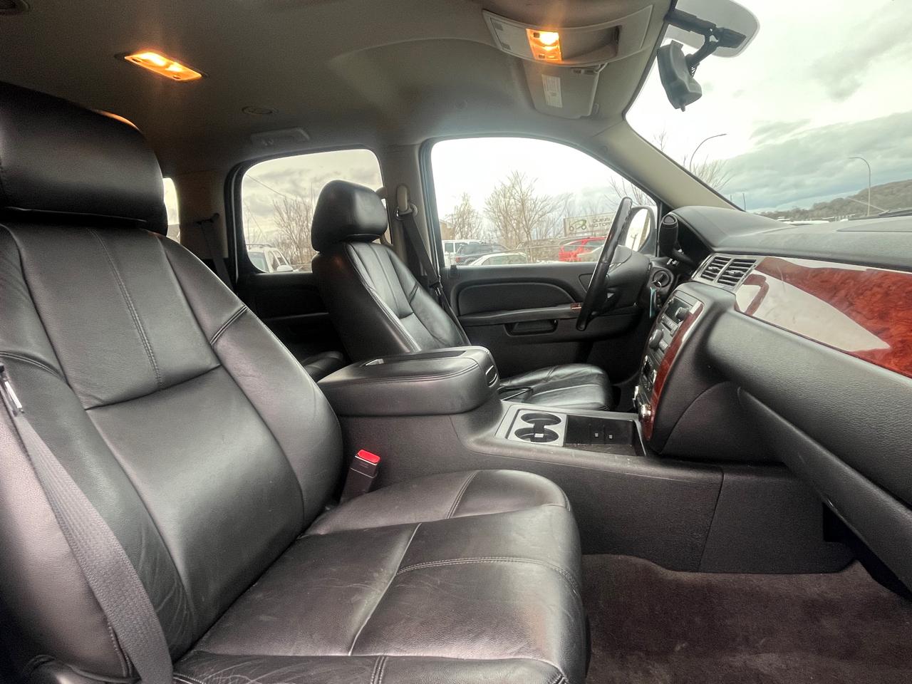 Chevrolet Tahoe  2013