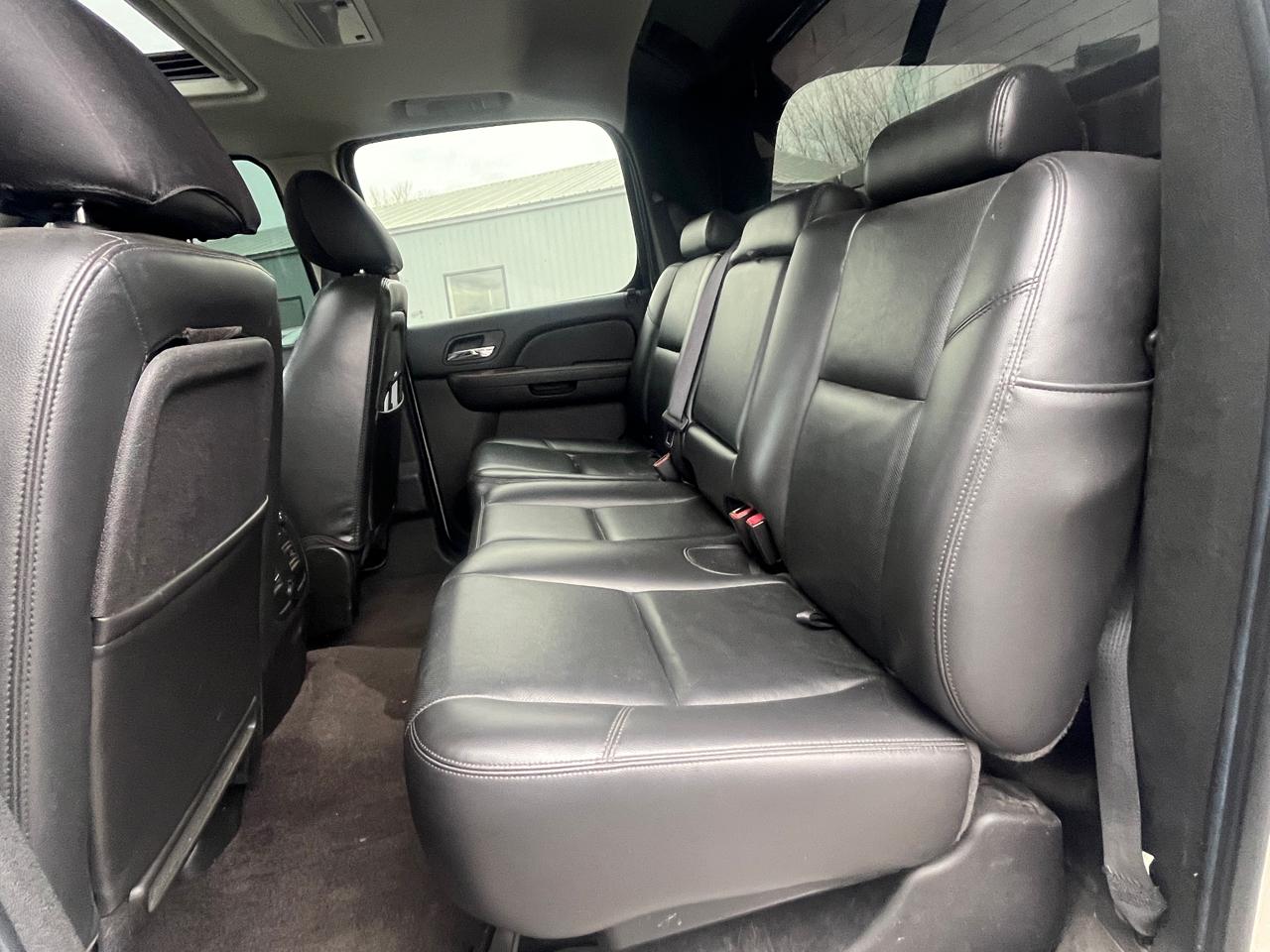 Chevrolet Avalanche  2011