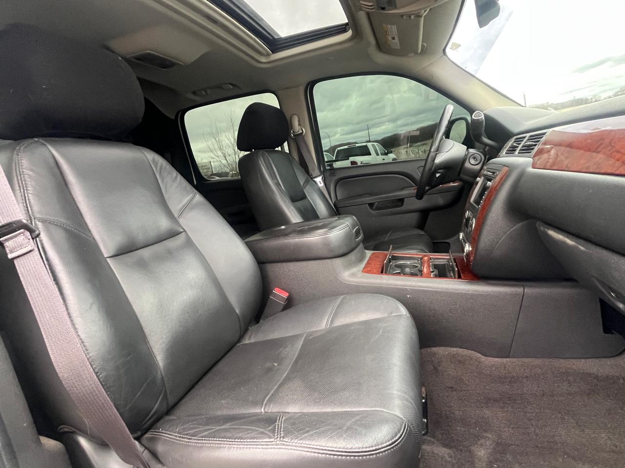 Chevrolet Avalanche  2011