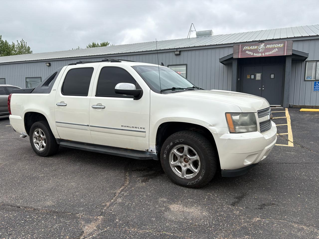 2011 Chevrolet Avalanche 4WD Avalanche LTZ's photo
