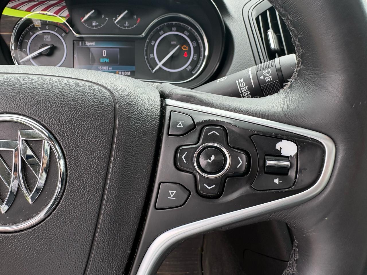 Buick Regal 4dr Sdn Premium I AWD 2014